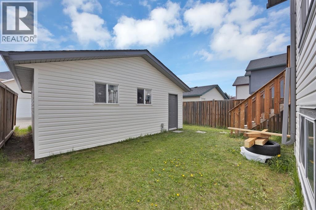 288 Saddlemead Road NE — photo 32