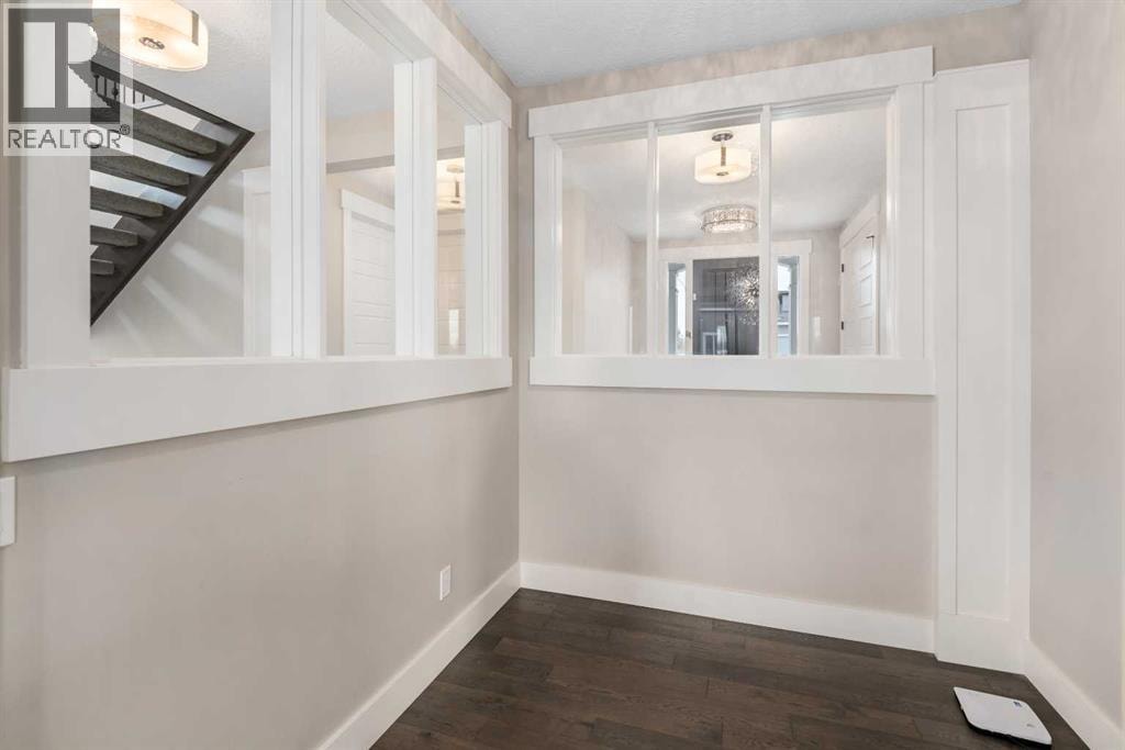 45 Rockcliff Heights NW — photo 9