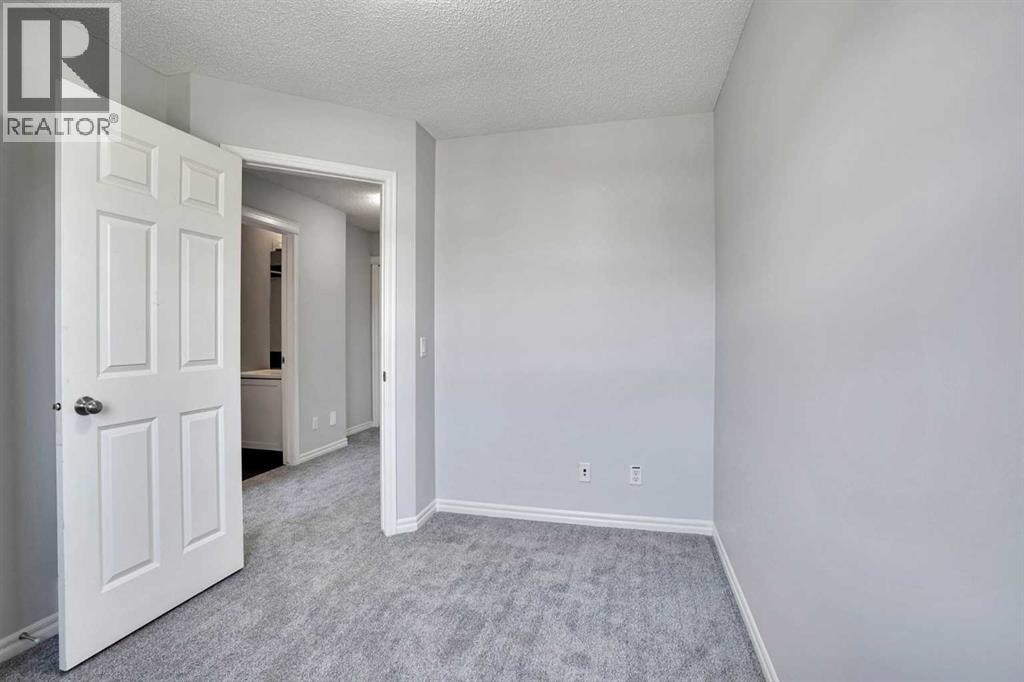 173 Skyview Springs Crescent NE — photo 23