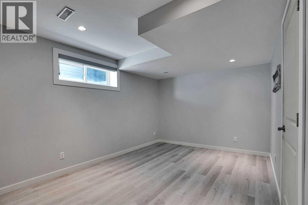 173 Skyview Springs Crescent NE — photo 32