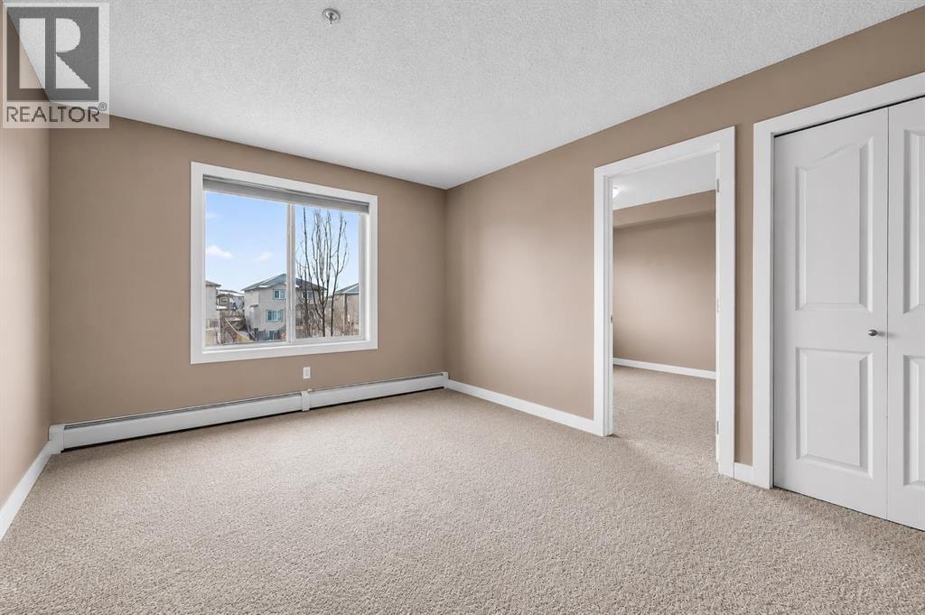 4317, 403 Mackenzie Way SW — photo 6