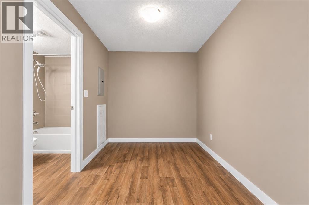 4317, 403 Mackenzie Way SW — photo 22