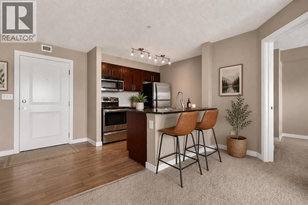 4317, 403 Mackenzie Way SW — photo 15