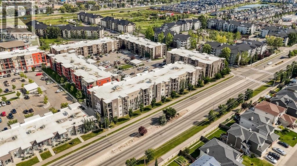 4317, 403 Mackenzie Way SW — photo 31