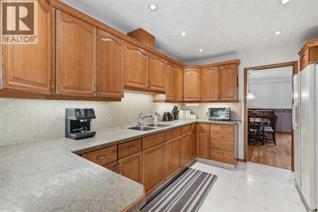 22A Woodmeadow Close SW — photo 8