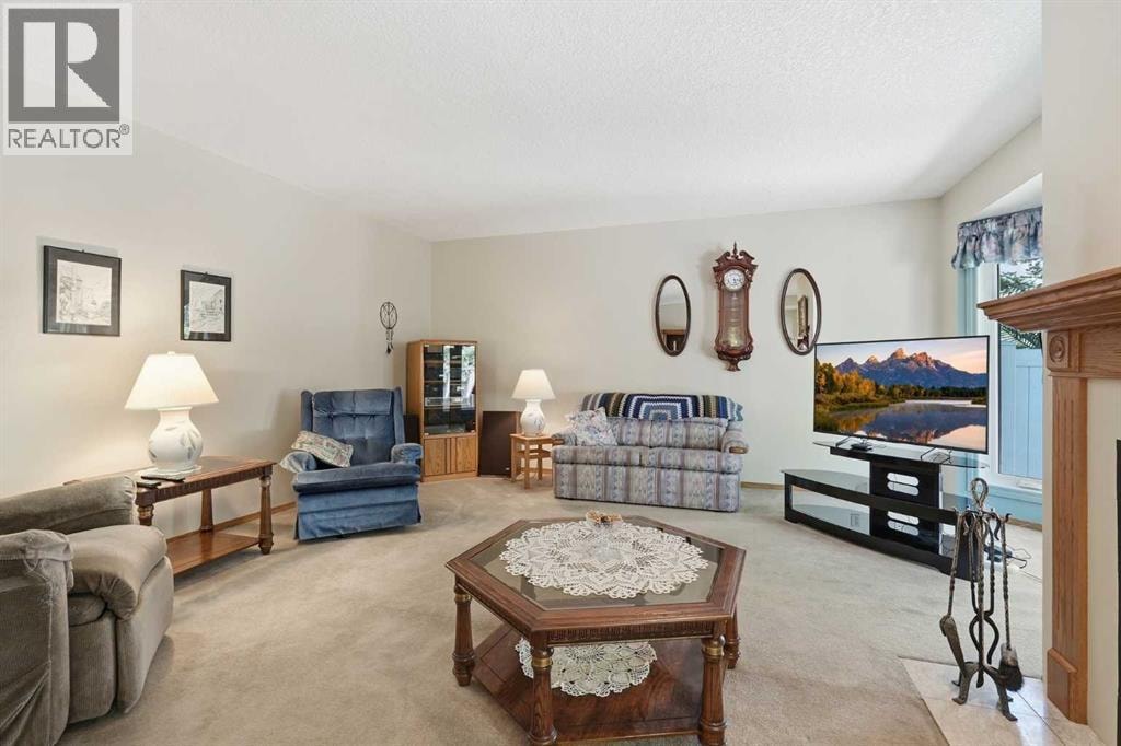 22A Woodmeadow Close SW — photo 3