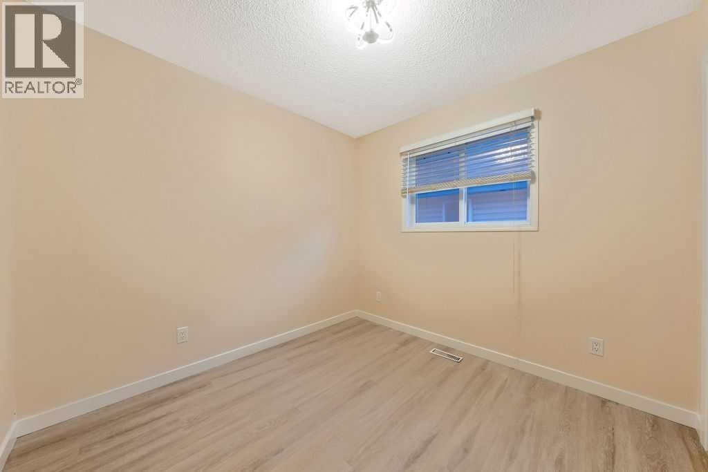 2016 Country Hills Circle NW — photo 18