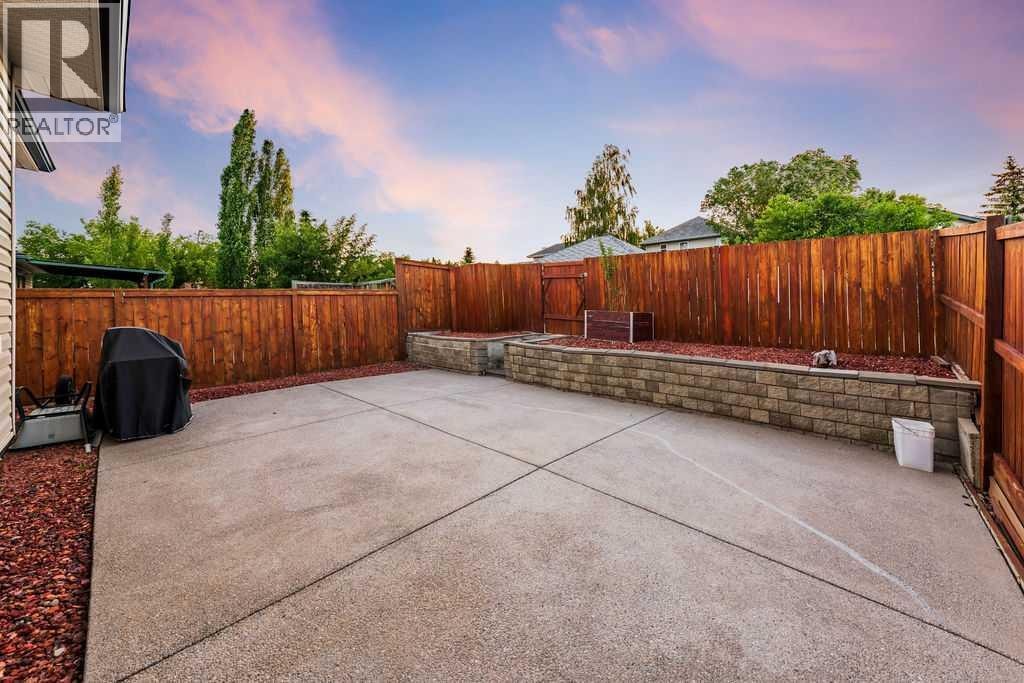 2016 Country Hills Circle NW — photo 3