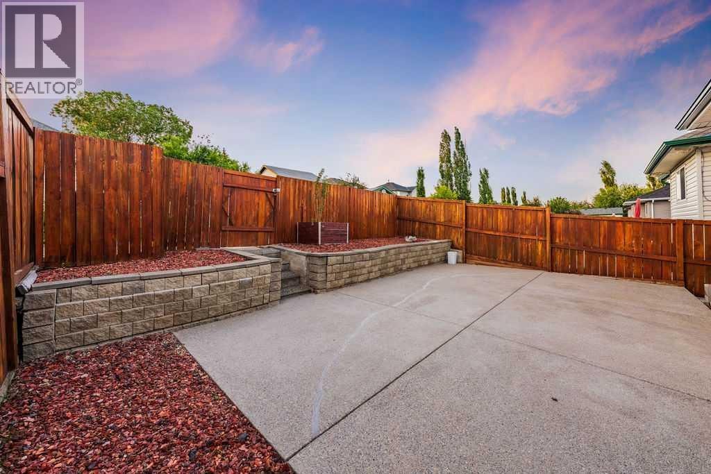 2016 Country Hills Circle NW — photo 4