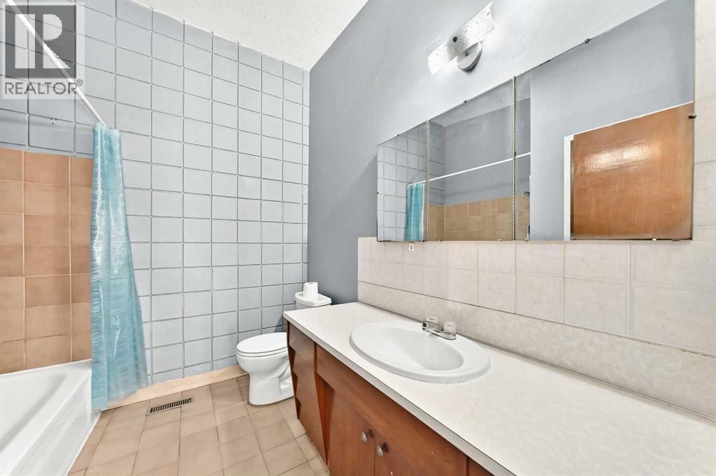 6329 Centre Street NW — photo 17