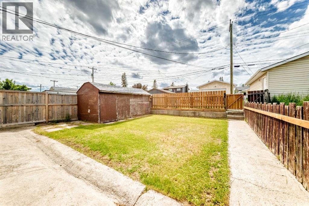 6329 Centre Street NW — photo 34