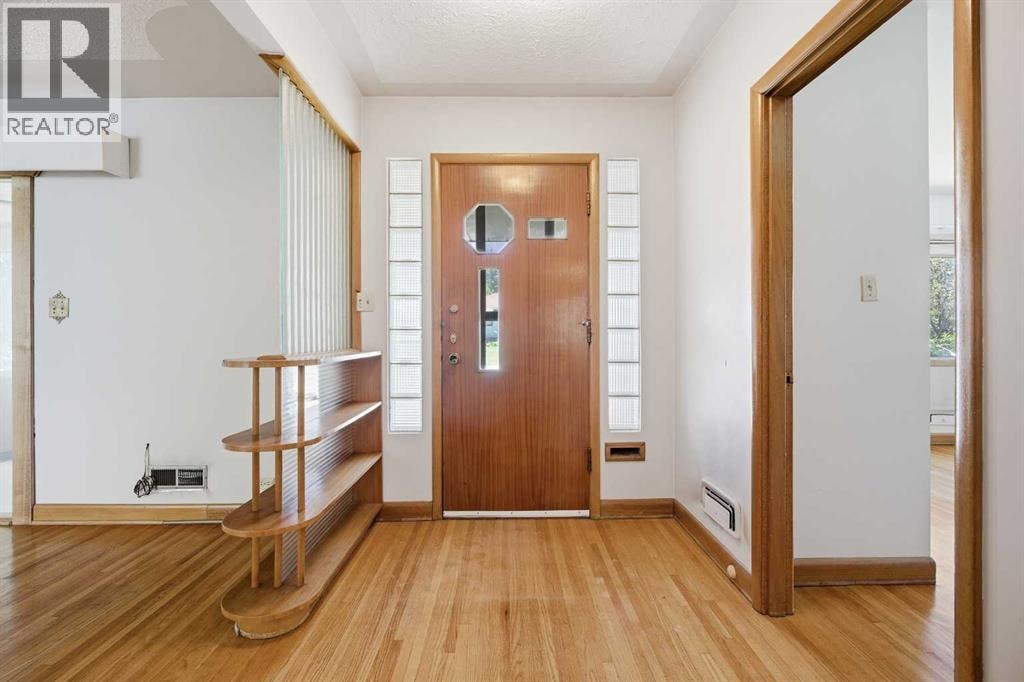1738 Suffolk Street SW — photo 5