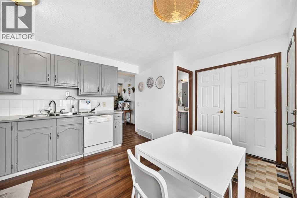 89 Bedford Manor NE — photo 12