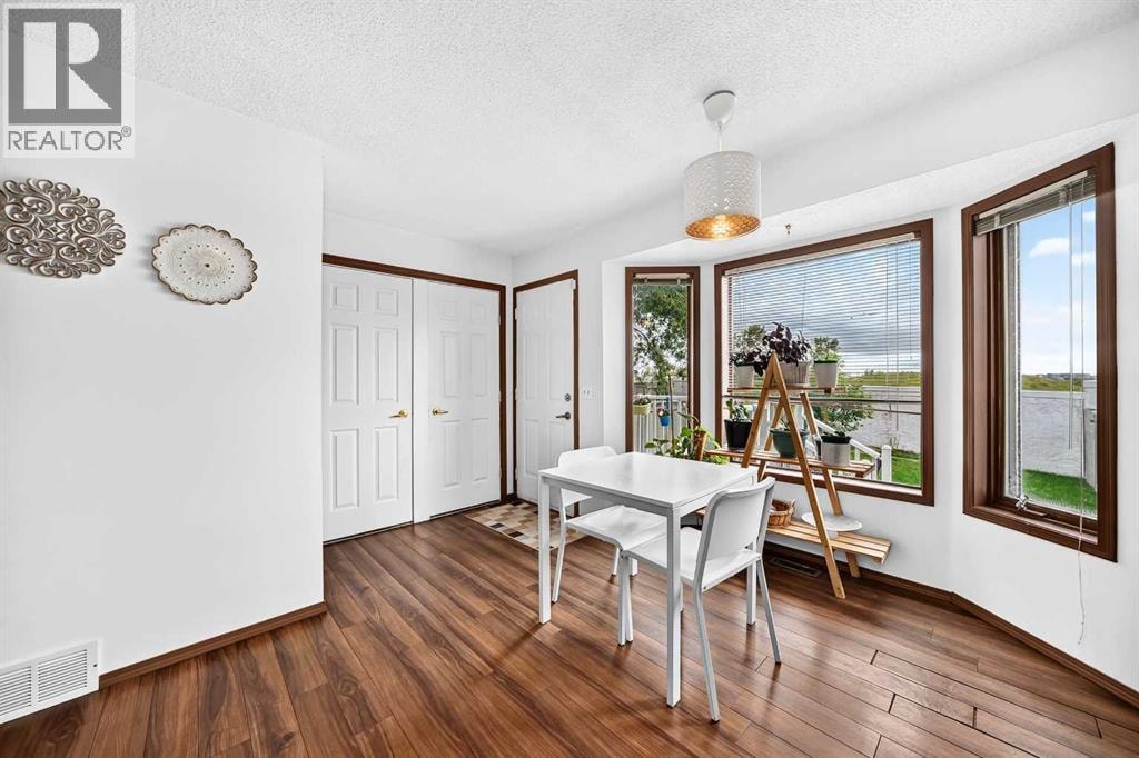 89 Bedford Manor NE — photo 13