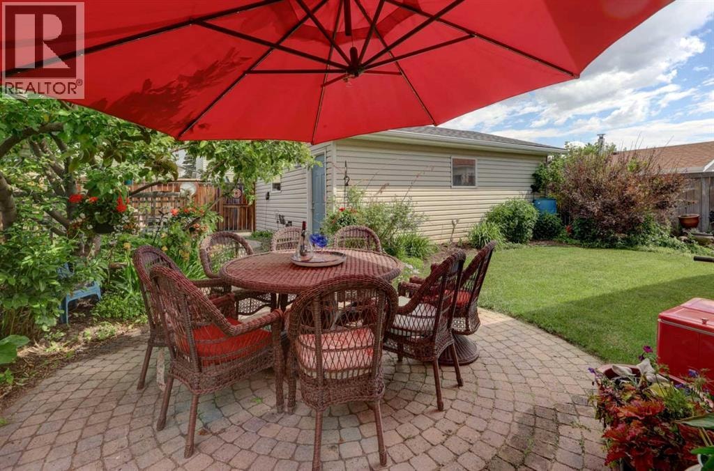 148 Rundlecairn Rise NE — photo 27