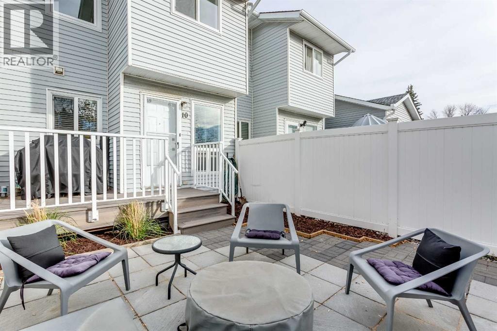 10 Deerfield Green SE — photo 32