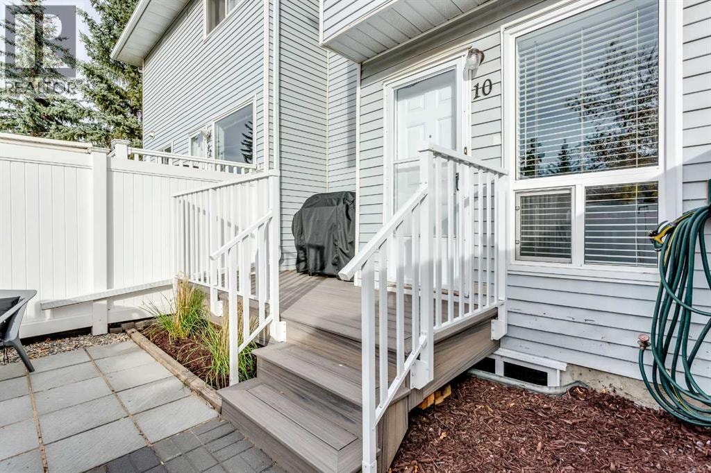 10 Deerfield Green SE — photo 33