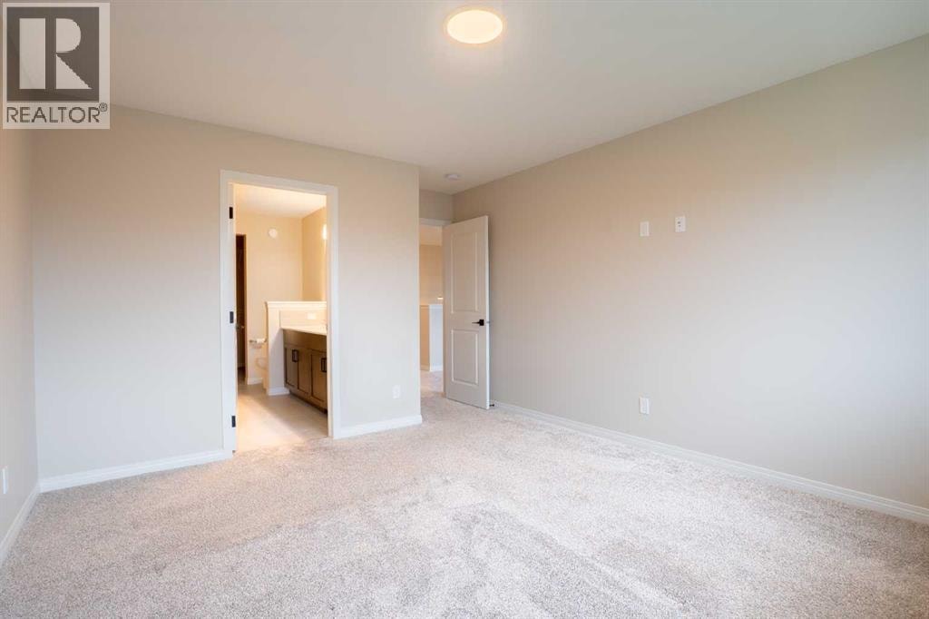 56 Corner Glen Green NE — photo 18