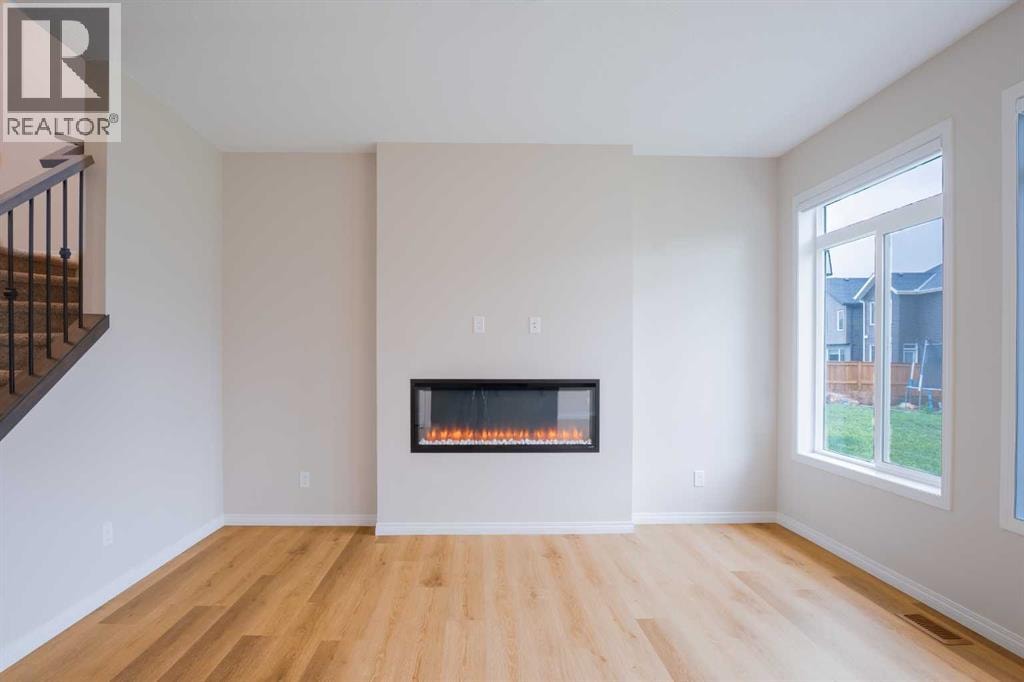 56 Corner Glen Green NE — photo 9