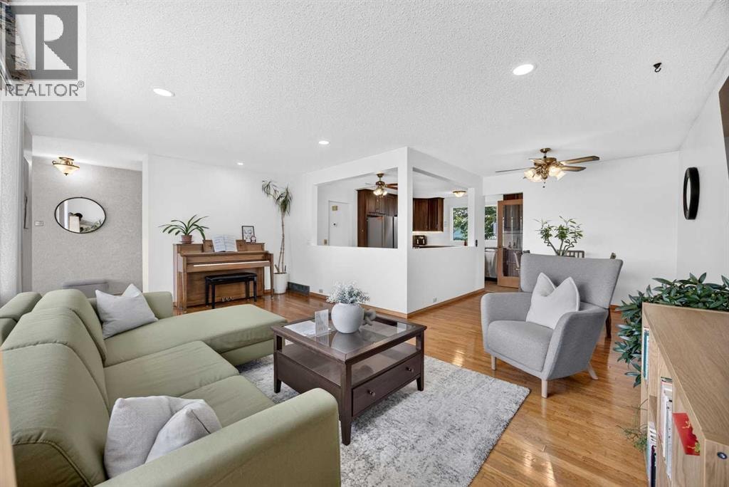 7035 Huntercrest Road NW — photo 10