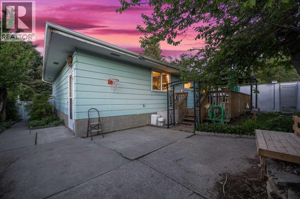 7035 Huntercrest Road NW — photo 35