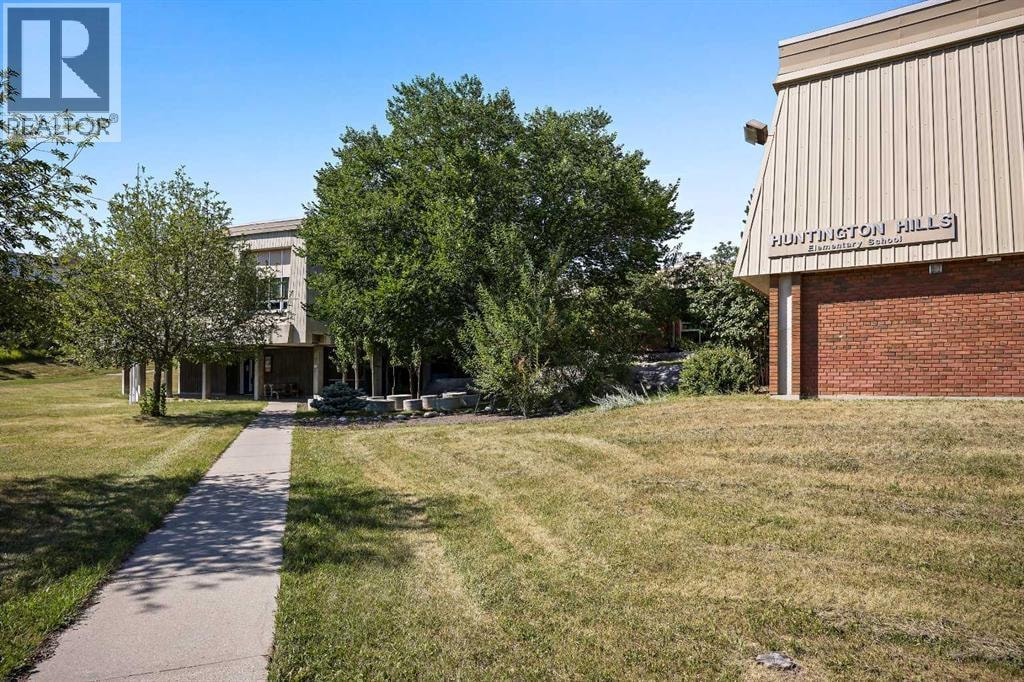 7035 Huntercrest Road NW — photo 48