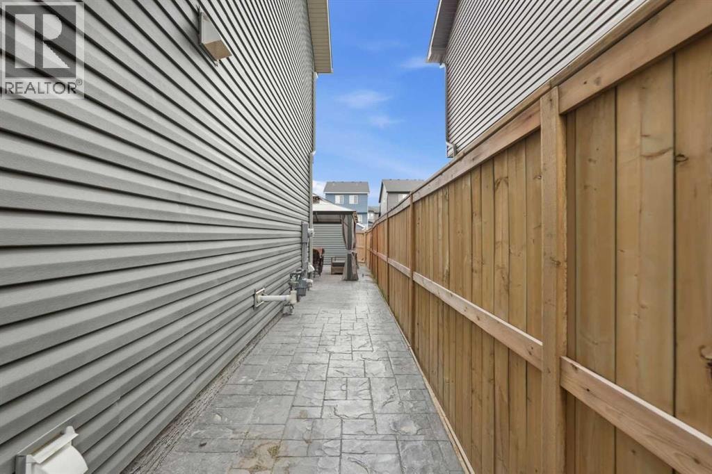 225 Fireside Drive — photo 31