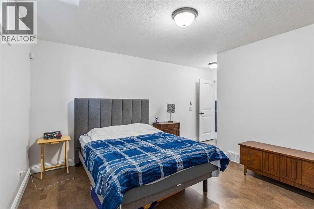 31 Sunset Point — photo 27