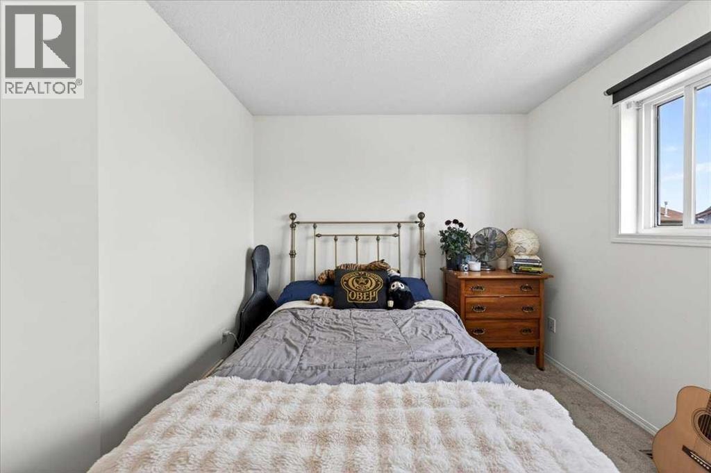 194 Everoak Gardens SW — photo 36