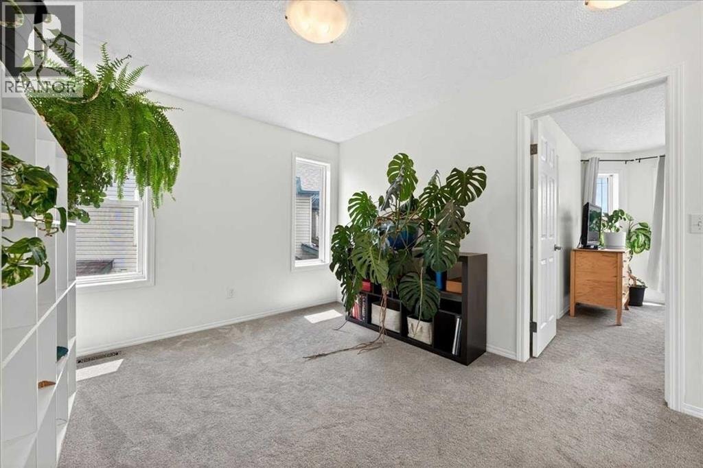 194 Everoak Gardens SW — photo 24