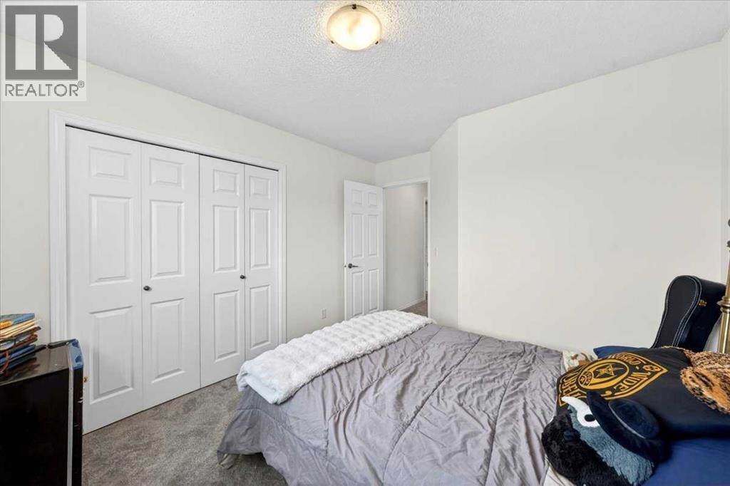 194 Everoak Gardens SW — photo 38