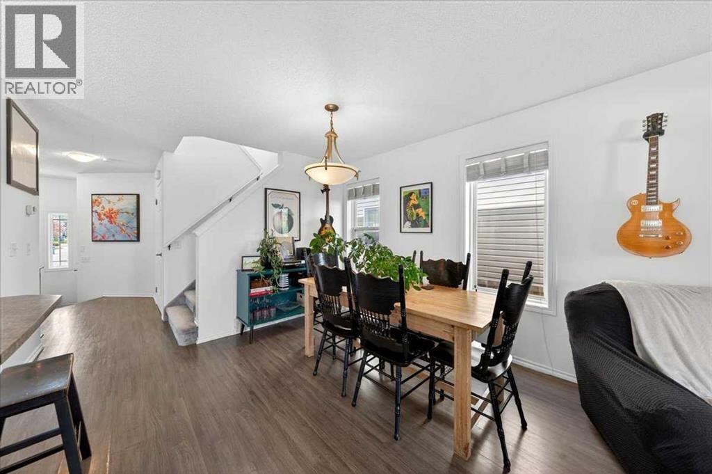 194 Everoak Gardens SW — photo 13