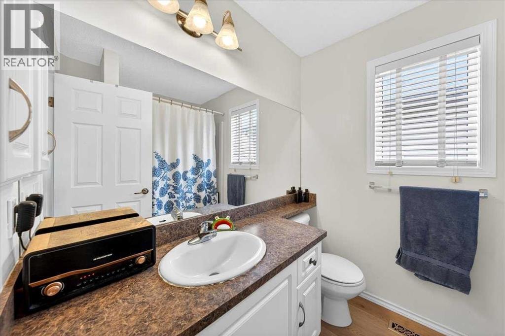 194 Everoak Gardens SW — photo 34