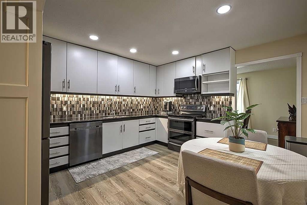 48 Deermont Way SE — photo 2