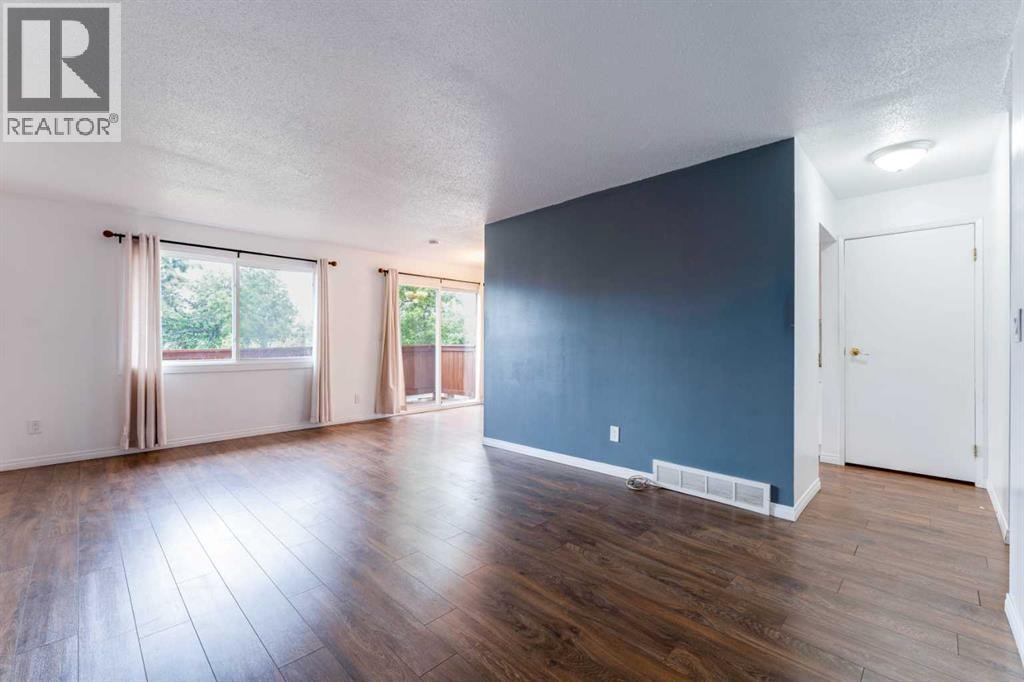 2906 Doverville Crescent SE — photo 10