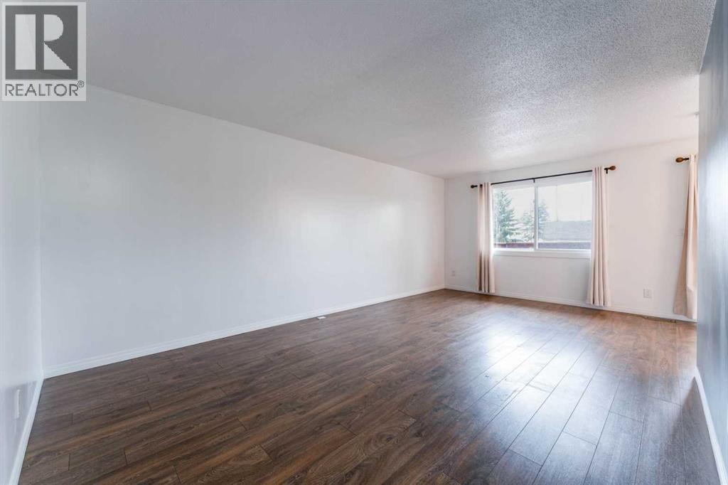 2906 Doverville Crescent SE — photo 11