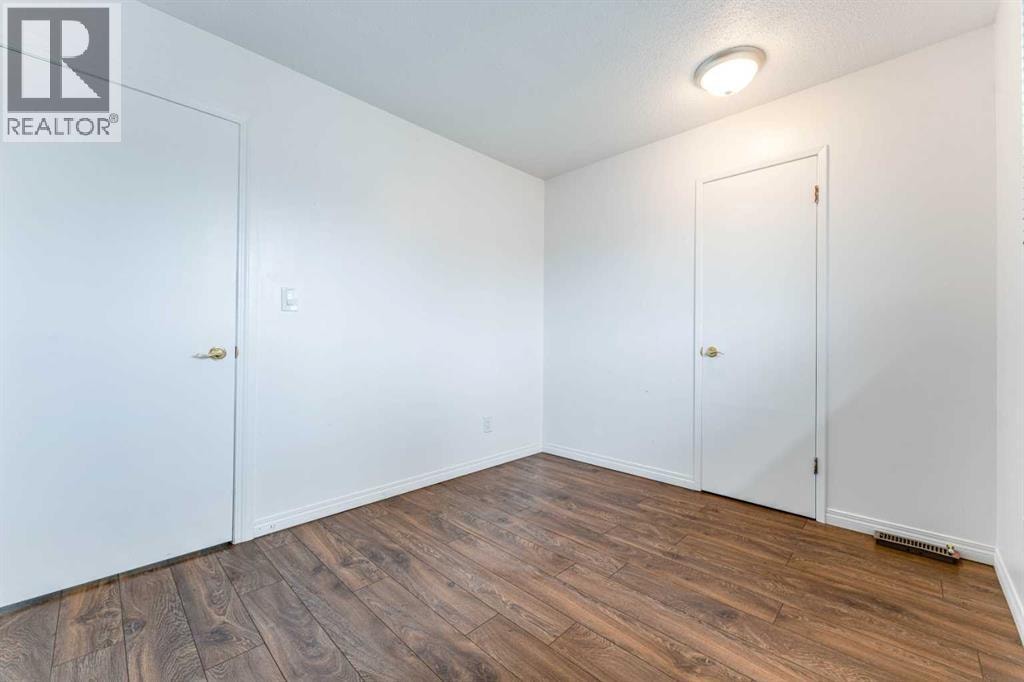 2906 Doverville Crescent SE — photo 21