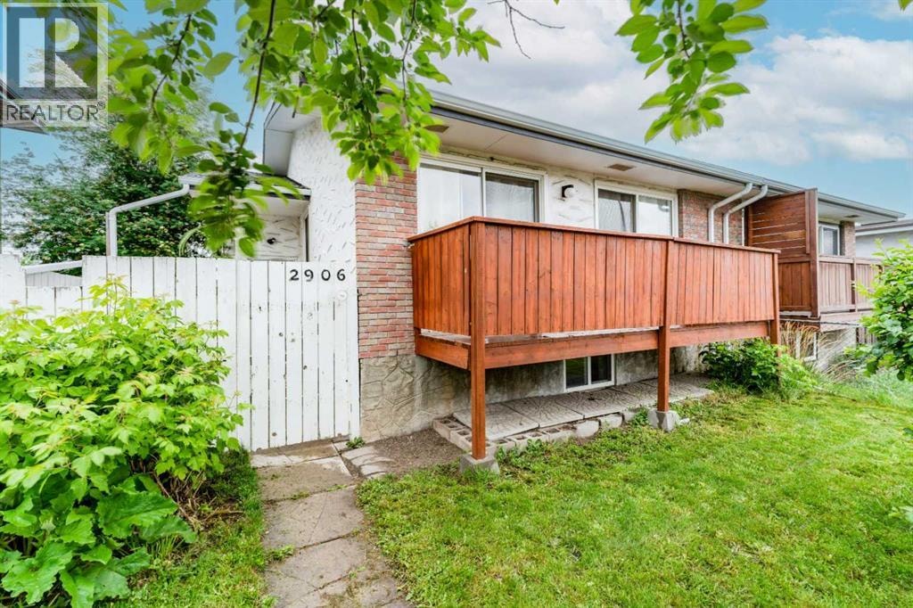 2906 Doverville Crescent SE — photo 40