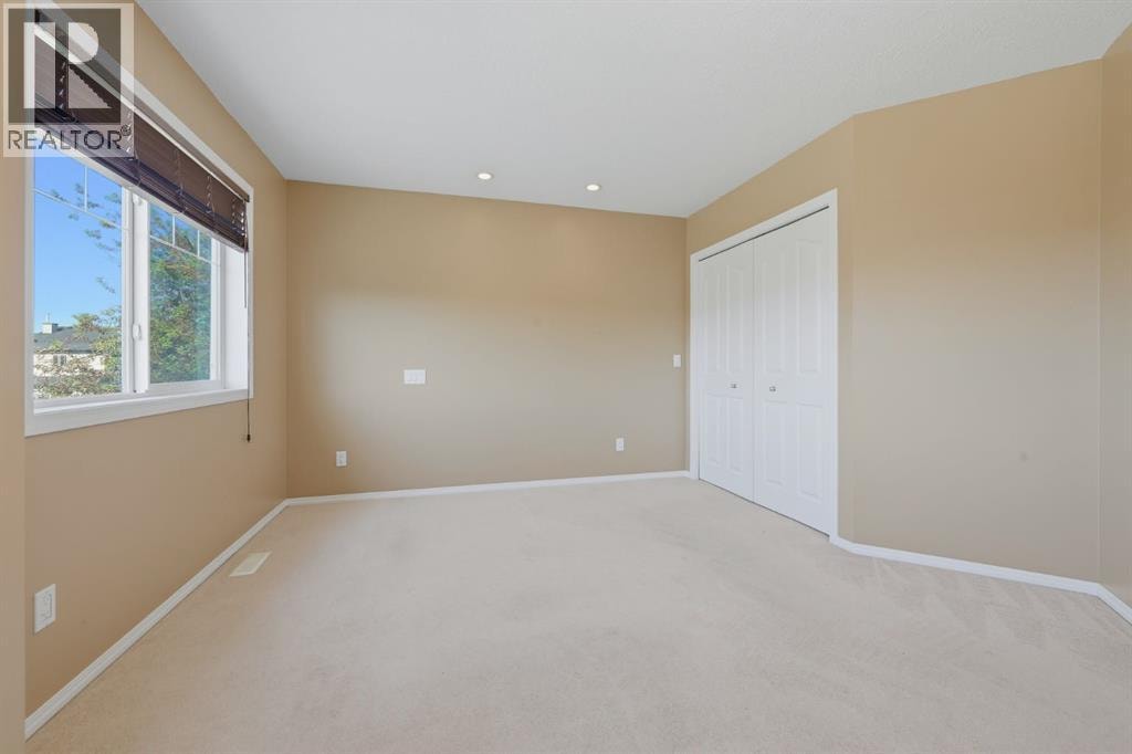 4 Everglen Grove SW — photo 19