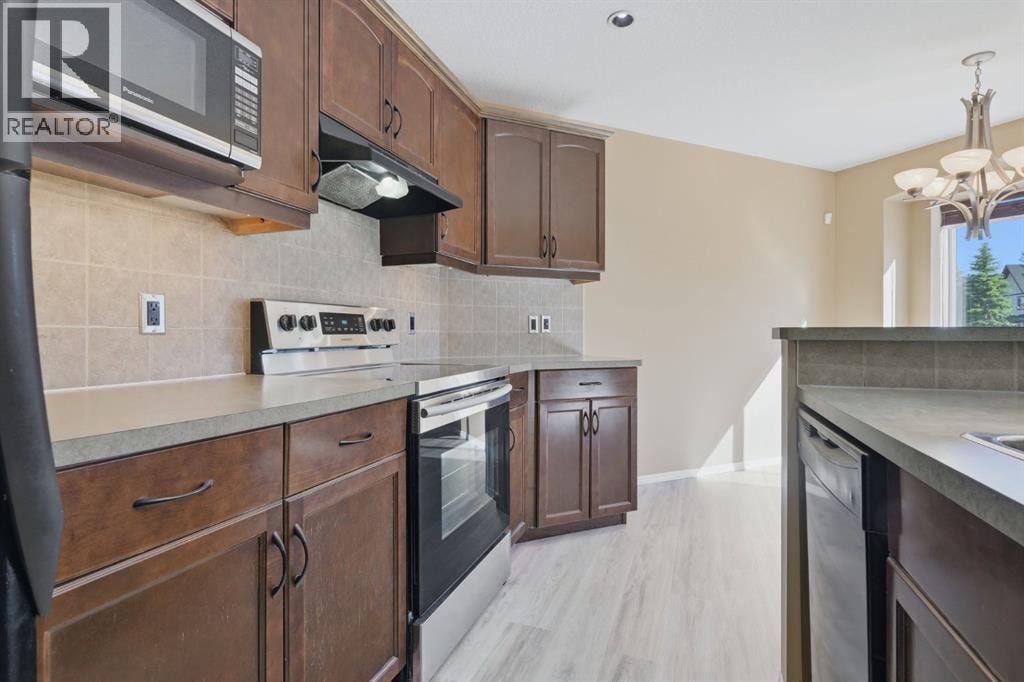 4 Everglen Grove SW — photo 12