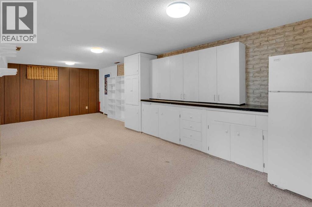 1031 Thorneycroft Drive NW — photo 23