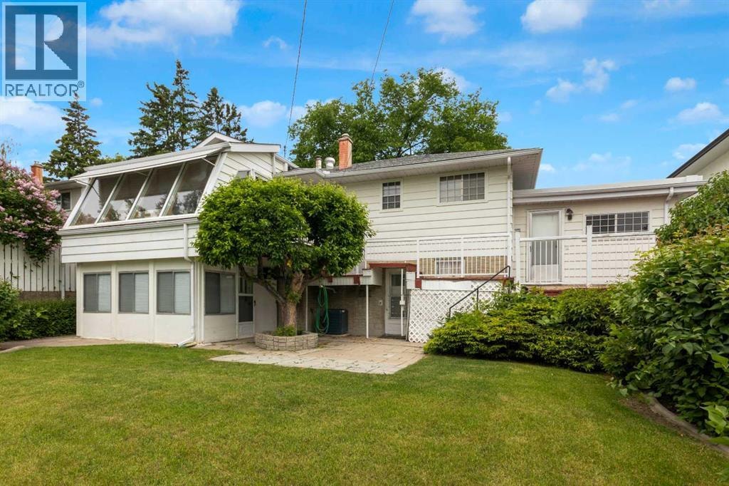 1031 Thorneycroft Drive NW — photo 34