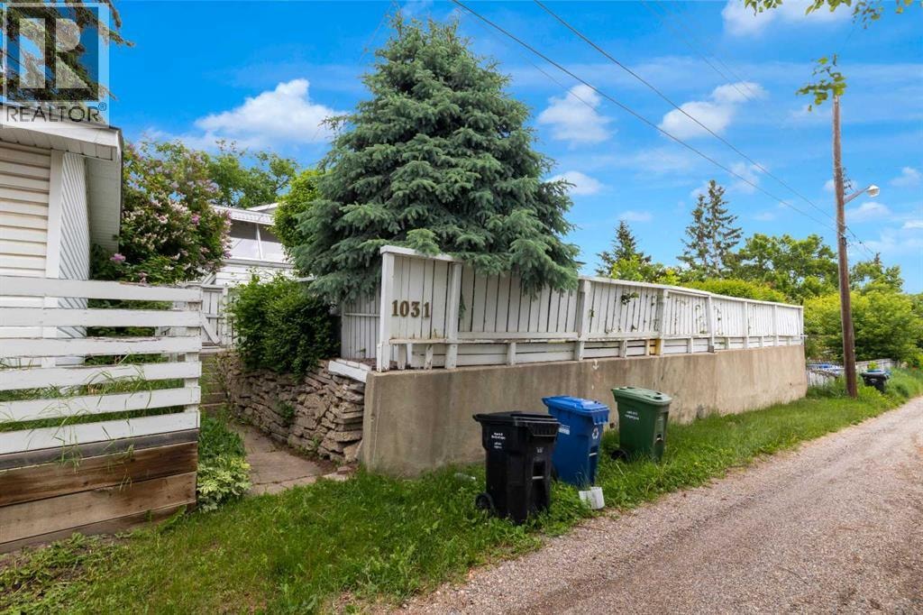 1031 Thorneycroft Drive NW — photo 42