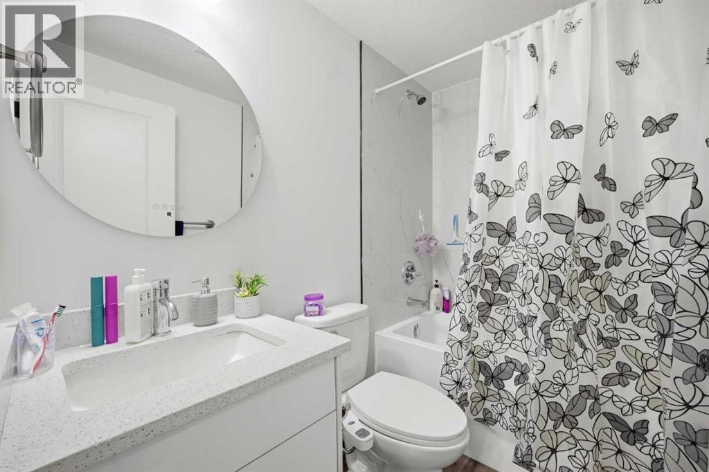 241 Homestead Crescent NE — photo 43