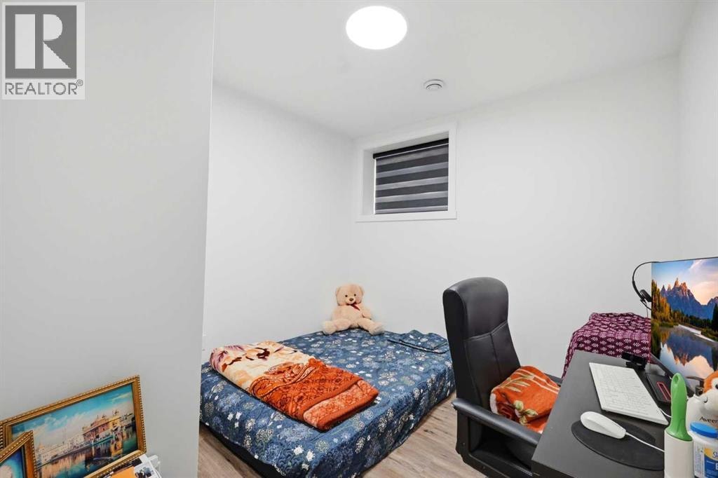 241 Homestead Crescent NE — photo 44