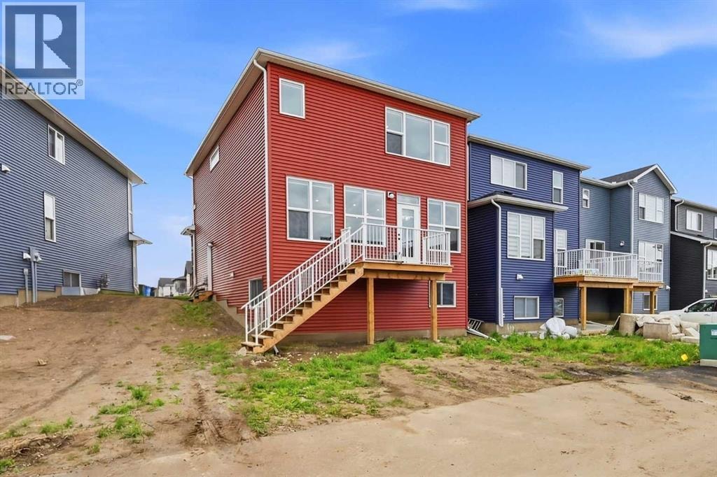 241 Homestead Crescent NE — photo 49