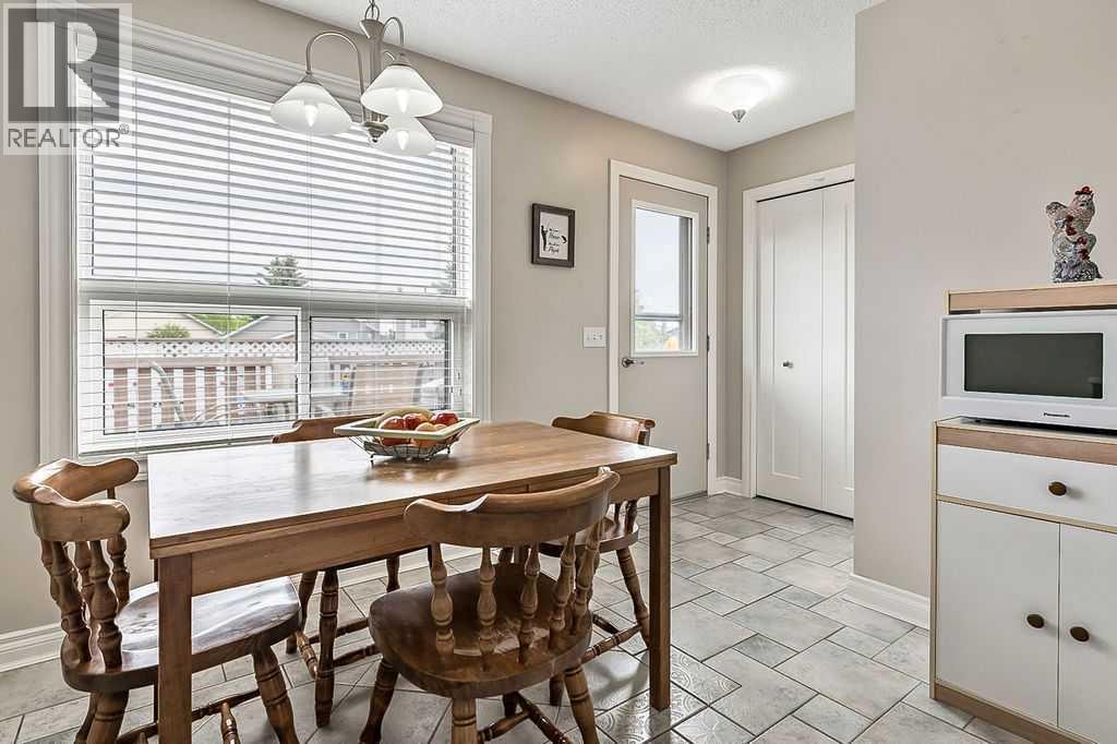 141 Shawfield Way SW — photo 9
