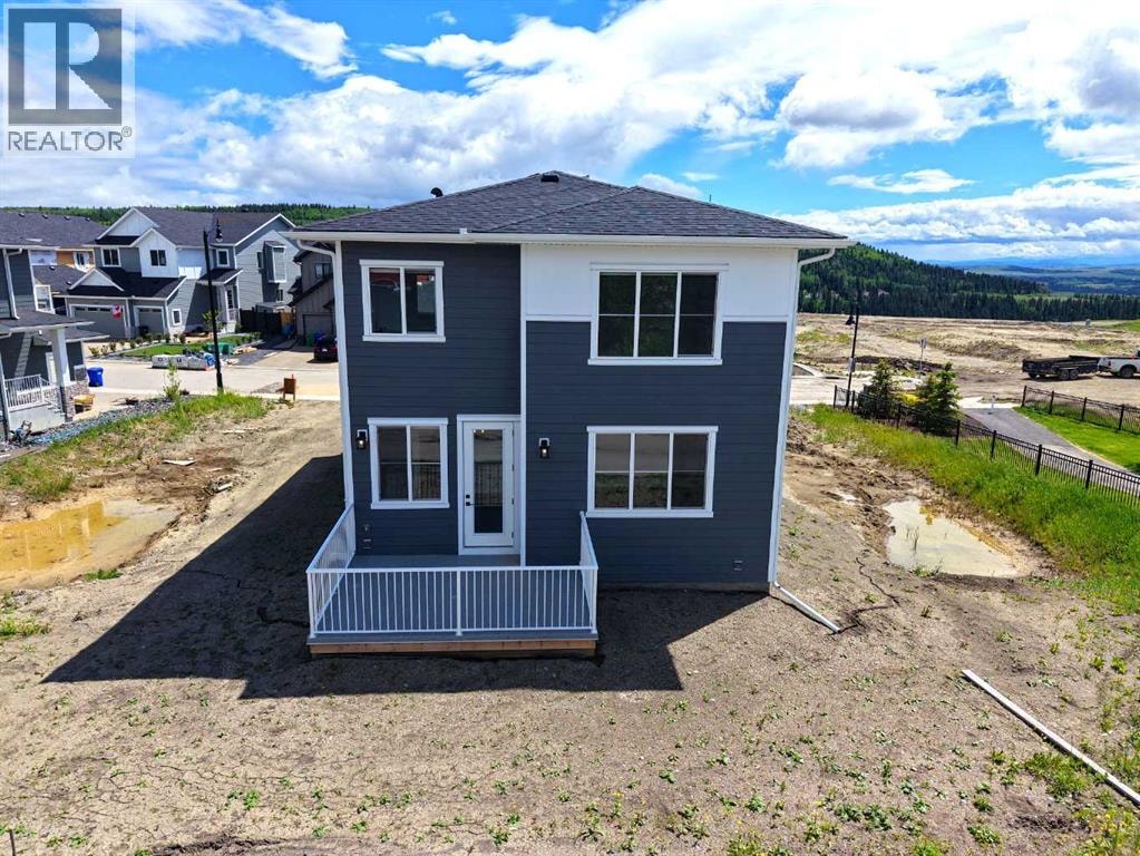75 Sunvalley Way — photo 32