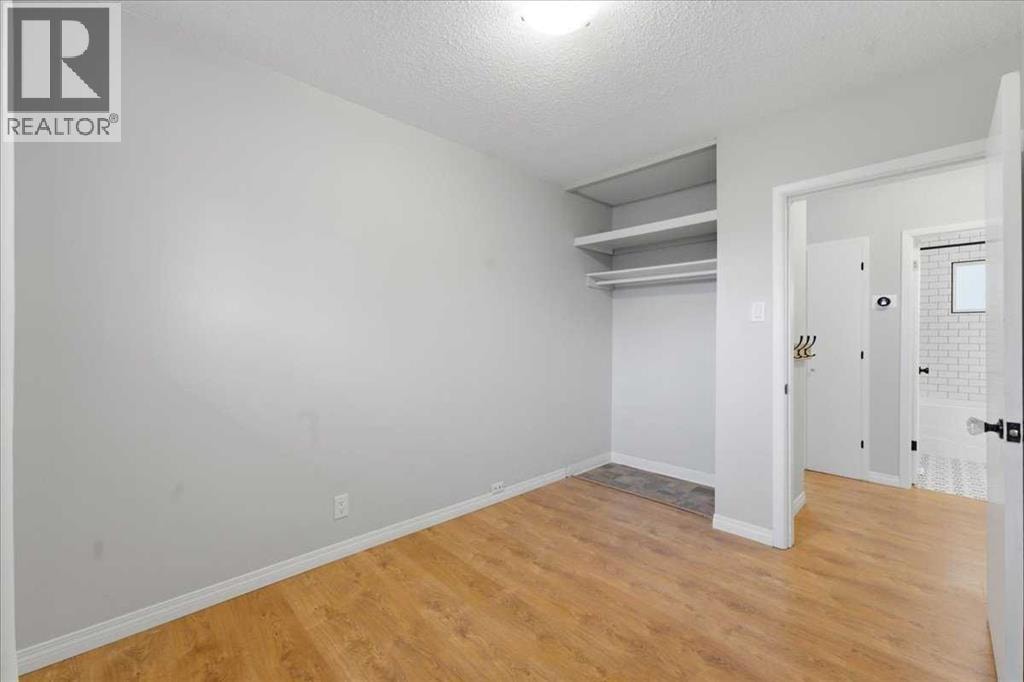 4408 8 Avenue SW — photo 19