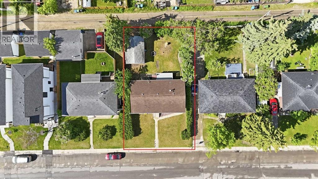 4408 8 Avenue SW — photo 41